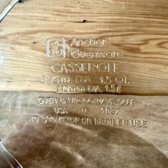 Anchor Hocking  1.5 Qt Covered Glass Casserole “Pink Roses in Basket” 1989 - Picture 13 of 15